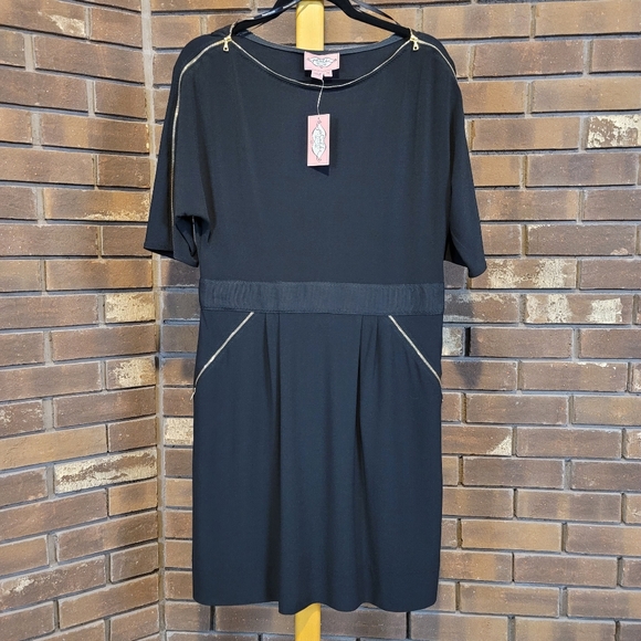 Phoebe Couture Dresses & Skirts - Phoebe Couture black dress elbow sleeves boat neck gold zipper hardware
